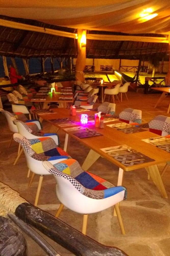 Bahari Dhow Beach Villas Diani Beach Εξωτερικό φωτογραφία